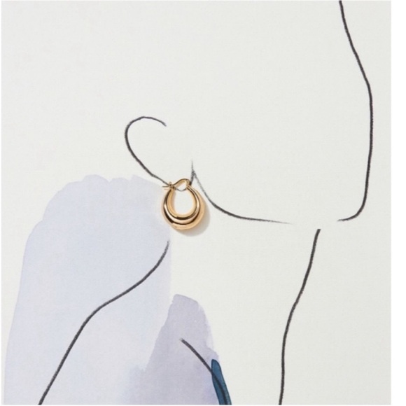 New! Anthropologie Becca Gold Lightweight Hoop Earrings (3027) NWOT - Picture 4 of 5